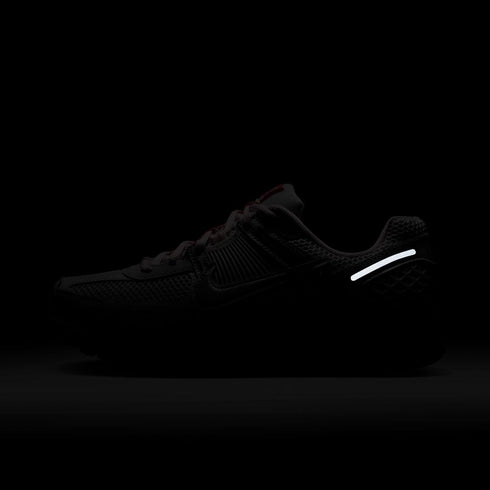 NIKE Zoom Vomero 5 Womens Sneakers